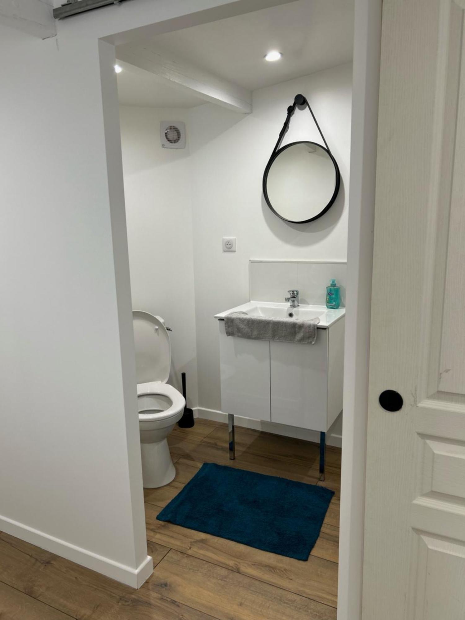 Entier Apartment